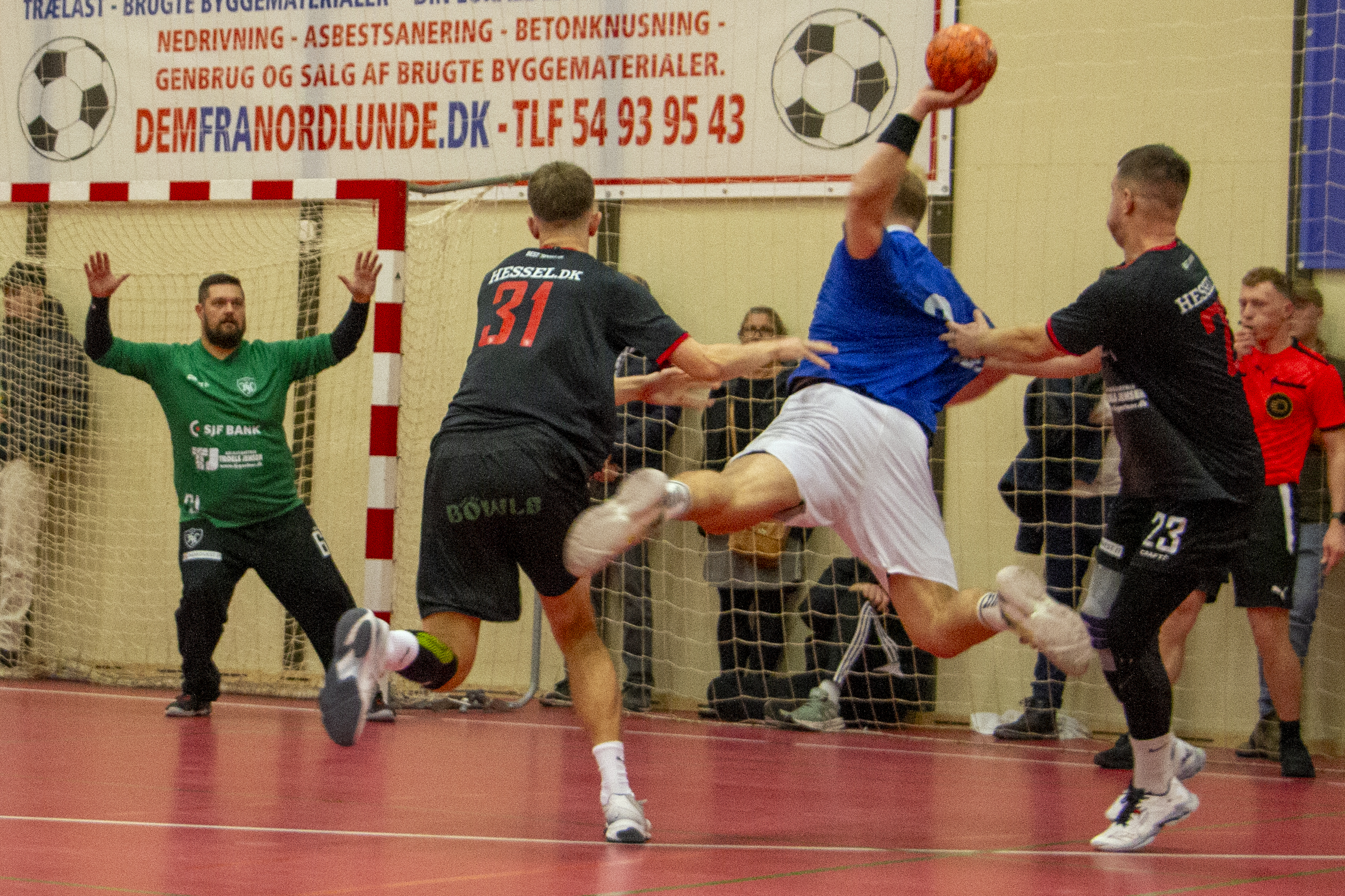 Højtflyvende på historisk aften i Østofte